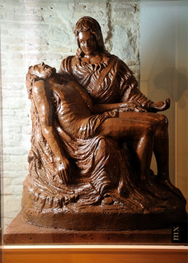 statues chocolat